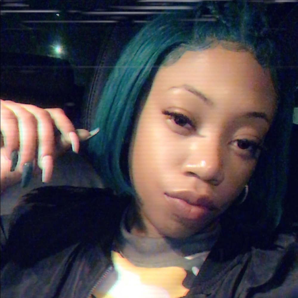 Meet your Posher, Lexus